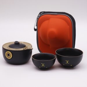 Money Cat Teapot Set with Two Cups and Travel Case
