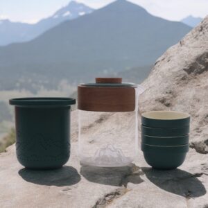 Travel Mountain Teapot Set with Four Cups